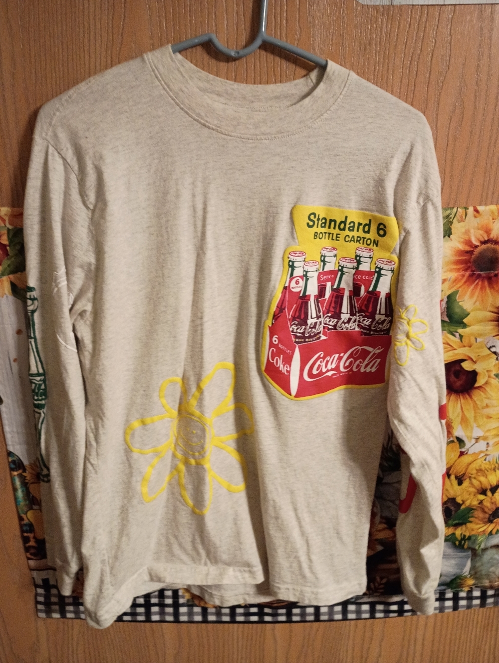 A Vintage Coca-Cola Pack Sun Graphic T-shirt